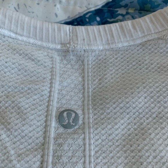 Lululemon Swiftly Tech Athletica White Short Sleeve Tee size 8 - Picture 3 of 6